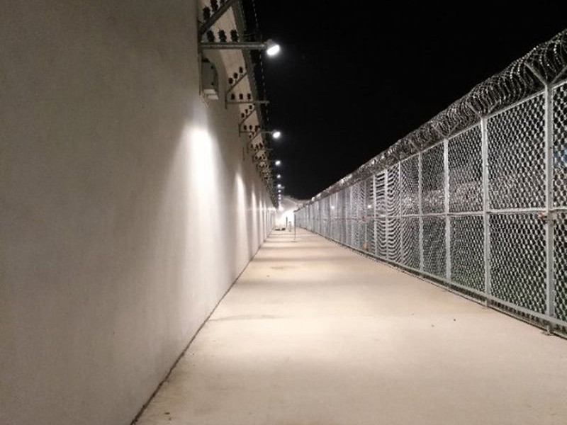 鲁宁监狱亮化改造夜间照明.jpg 鲁宁监狱亮化改造夜间照明.jpg