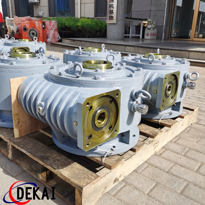 A200-61二包减速机 (18).jpg A200-61二包减速机 (18).jpg