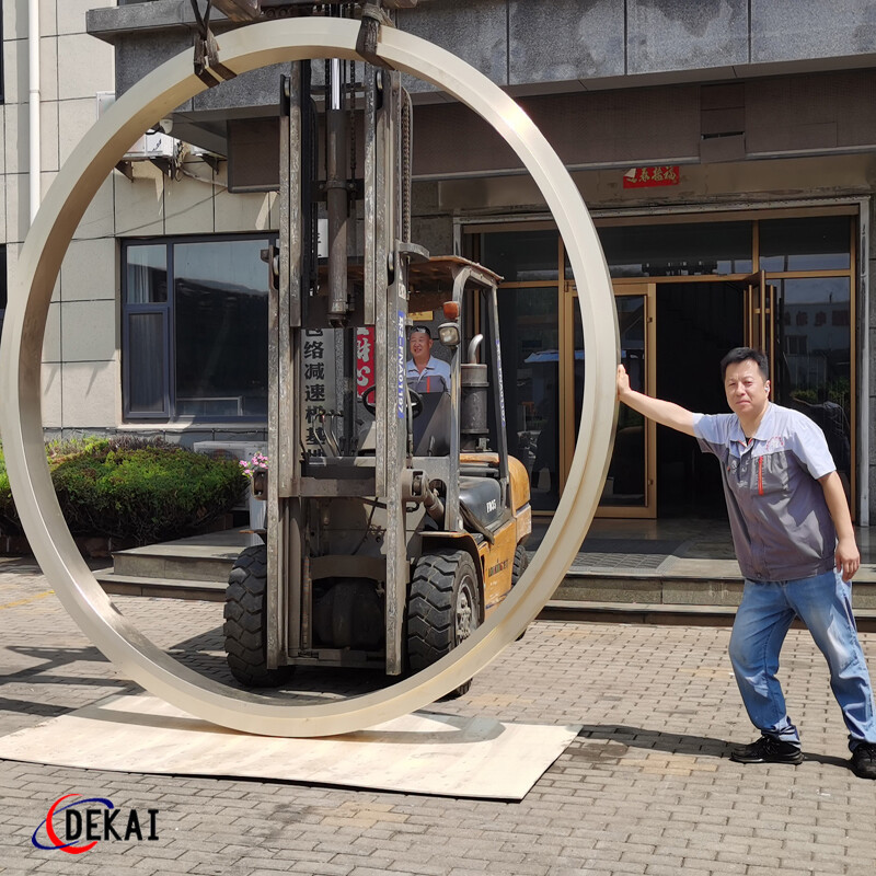 直径3.3米.jpg 直径3.3米.jpg