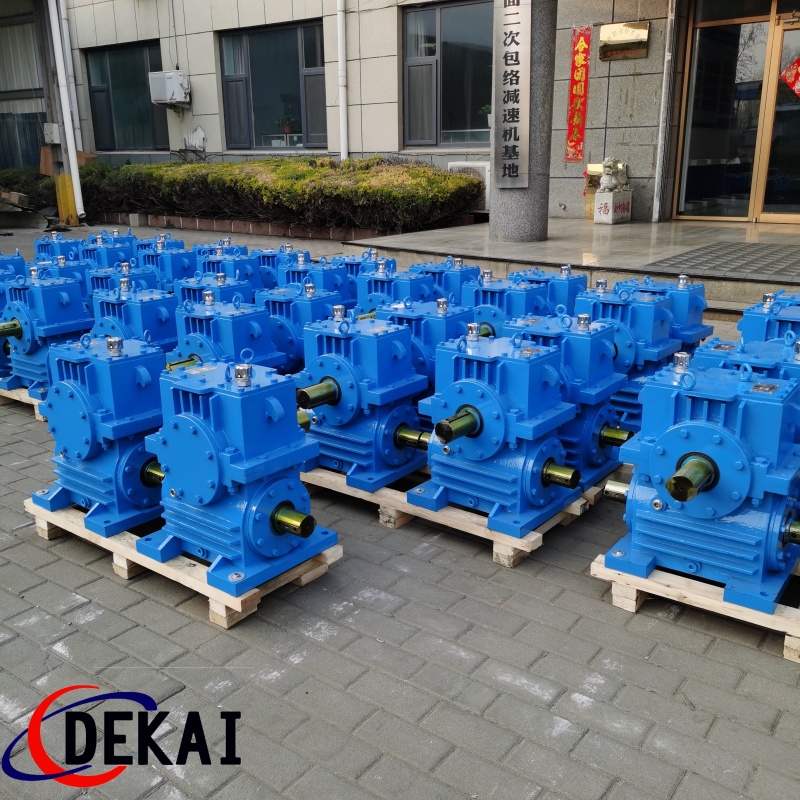 非标定制蜗轮蜗杆减速机汽车辊压线专用