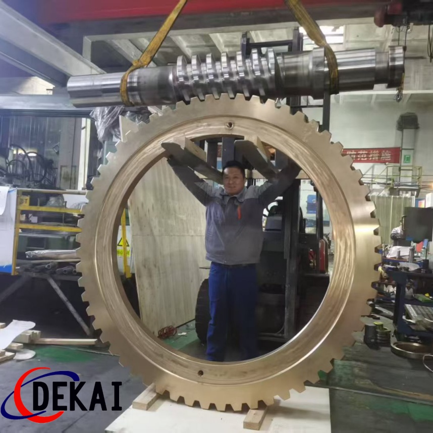 德凯定制大型蜗轮副1160中心距30+大模数直径超2米