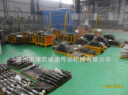 批量生产施工升降机蜗杆