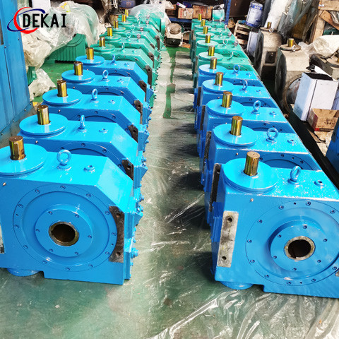 德凯A225钢厂连铸机专用二次包络蜗杆减速机1.jpg