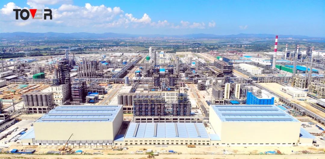 廣東石化聚烯烴包裝廠房及倉(cāng)庫(kù)工程?——亞洲最大智能立體庫(kù)鋼結(jié)構(gòu)安裝工程全面完工