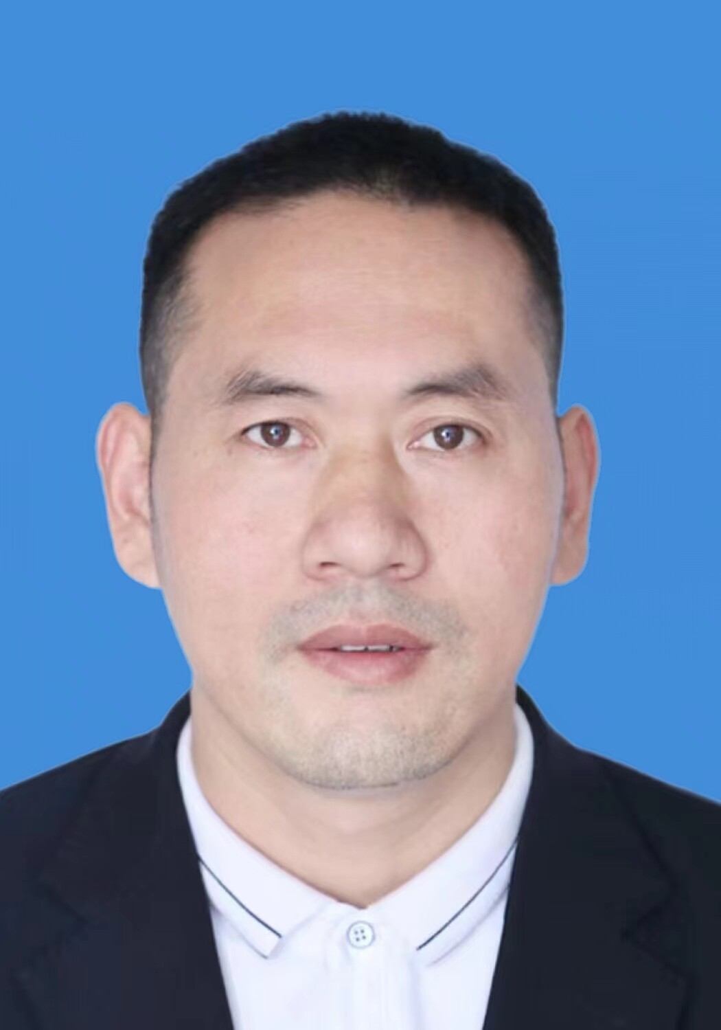 王飞龙.jpg