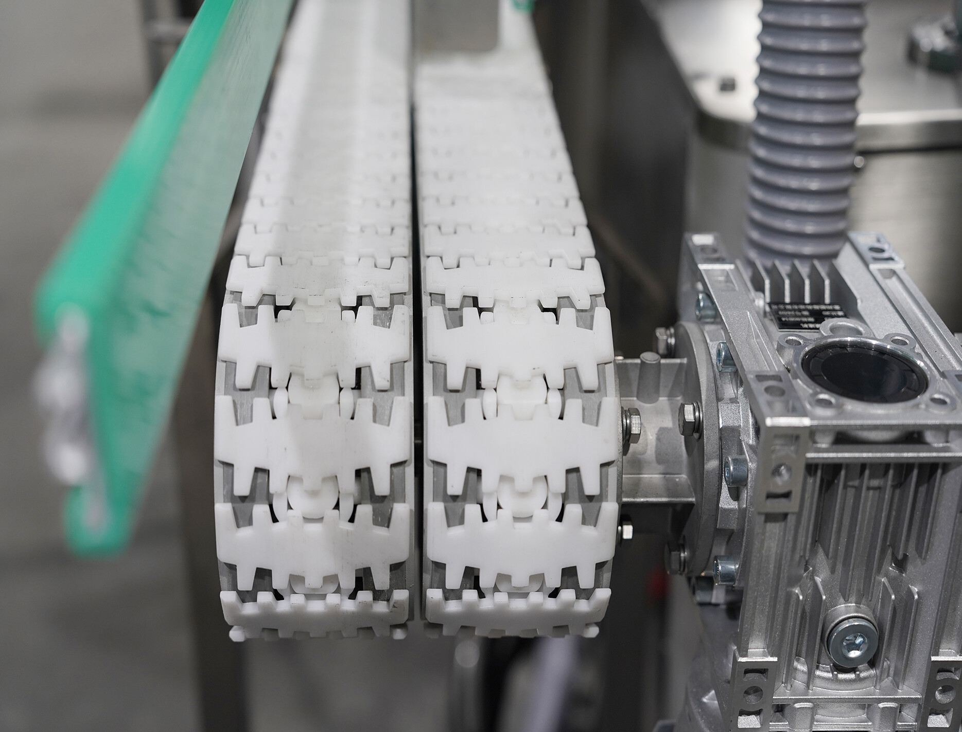 DSC00117旋转8头旋盖机 (24).JPG