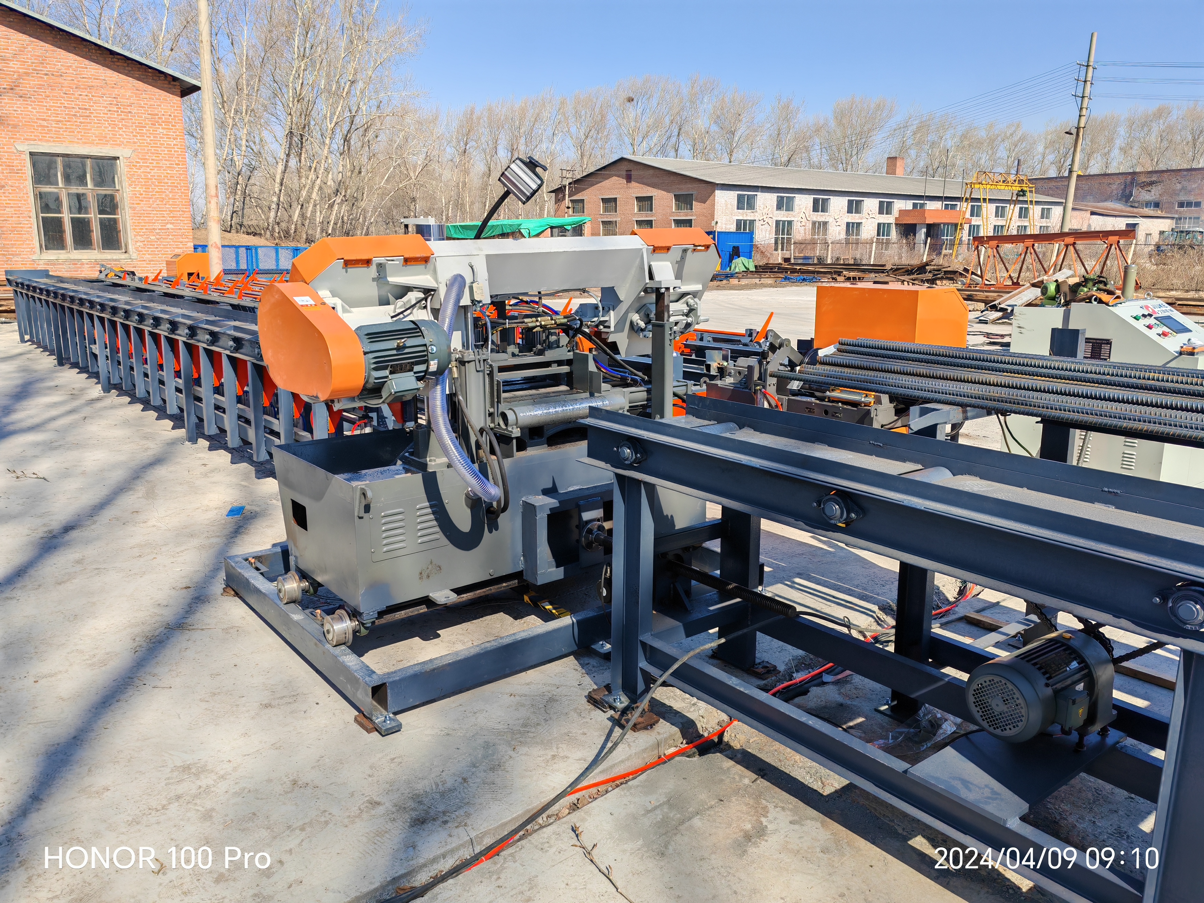 数控钢筋锯切套丝打磨生产线