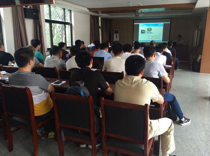 青岛澳科为中石化山东信息管理人员进行液位仪技术培训