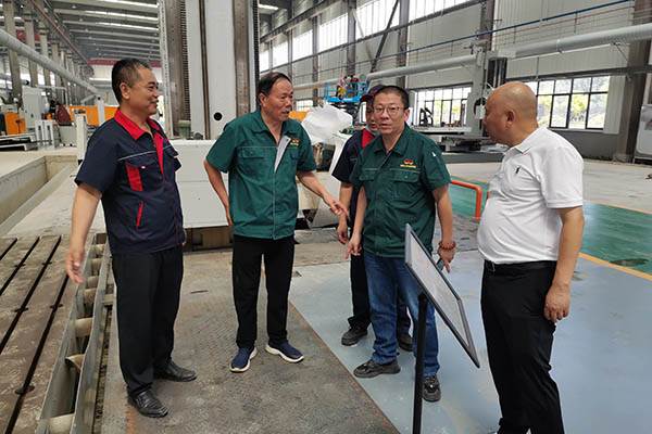 Maxpower Genermal Manager Mr.Dai Visited