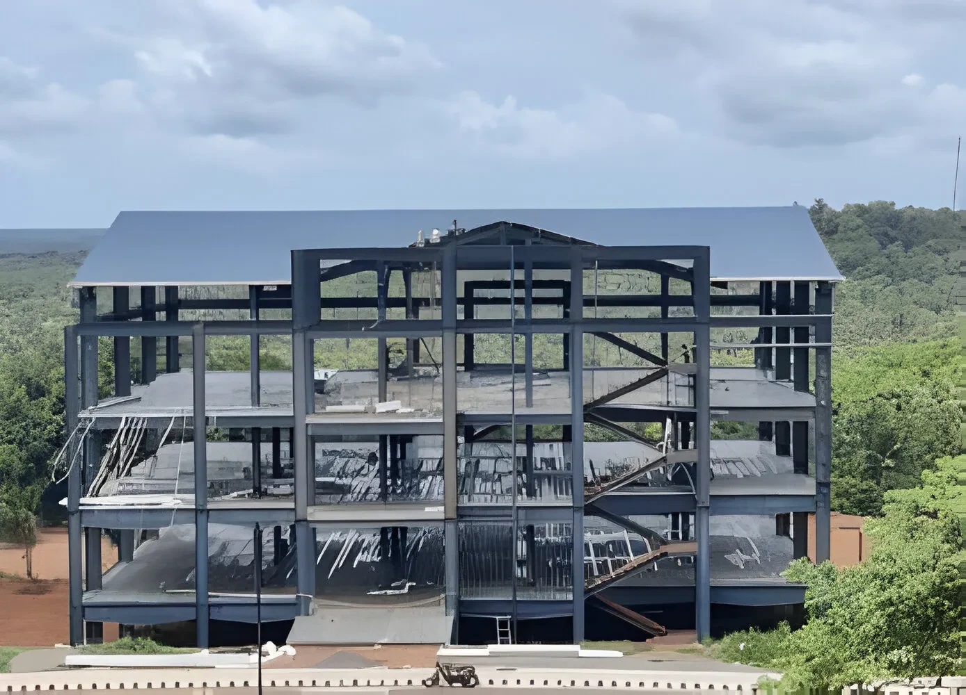 Prefabricated Buildings vs Pre Engineered Buildings (PEB)