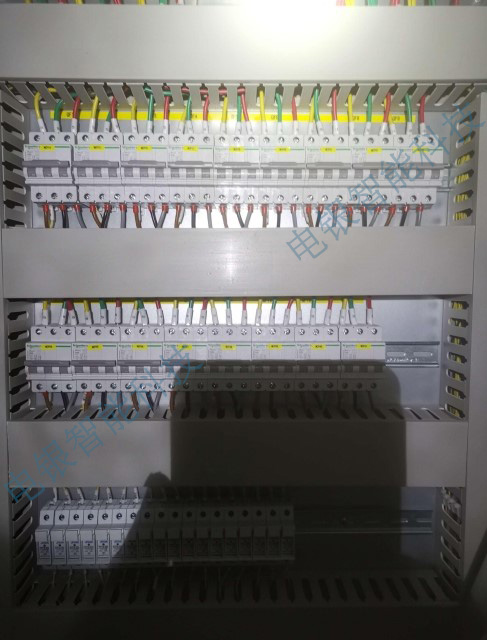 柜内接线