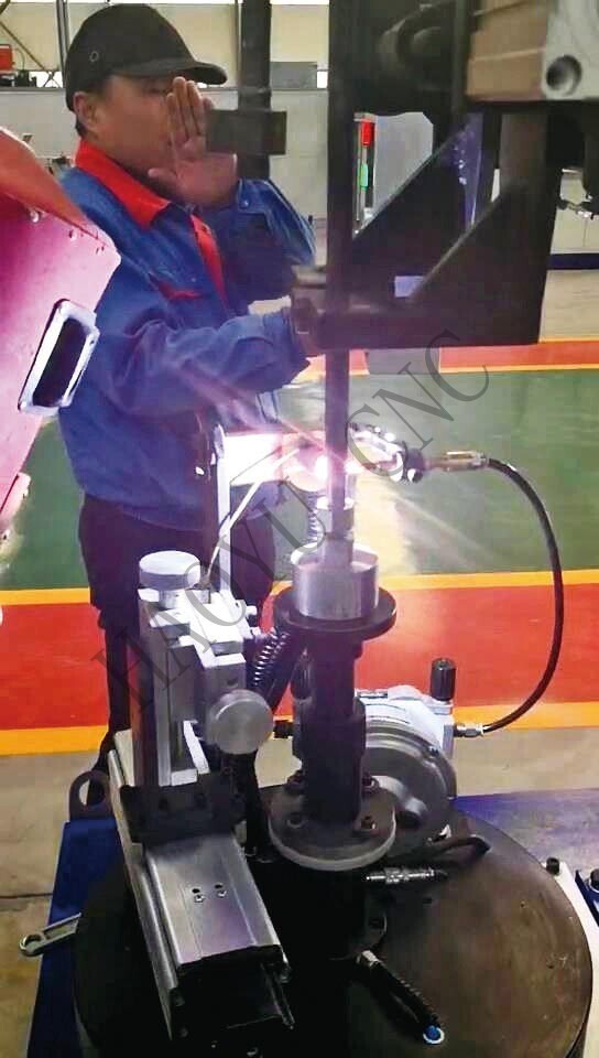 高压油管自动焊机 - 场景1.jpg