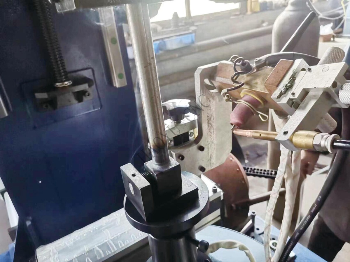 高压油管自动焊机 - 场景3.jpg