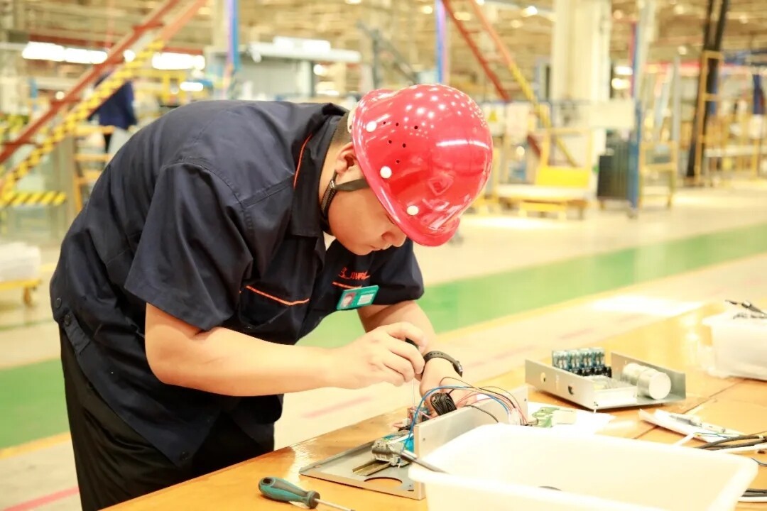 640.webp (14).jpg 640.webp (14).jpg