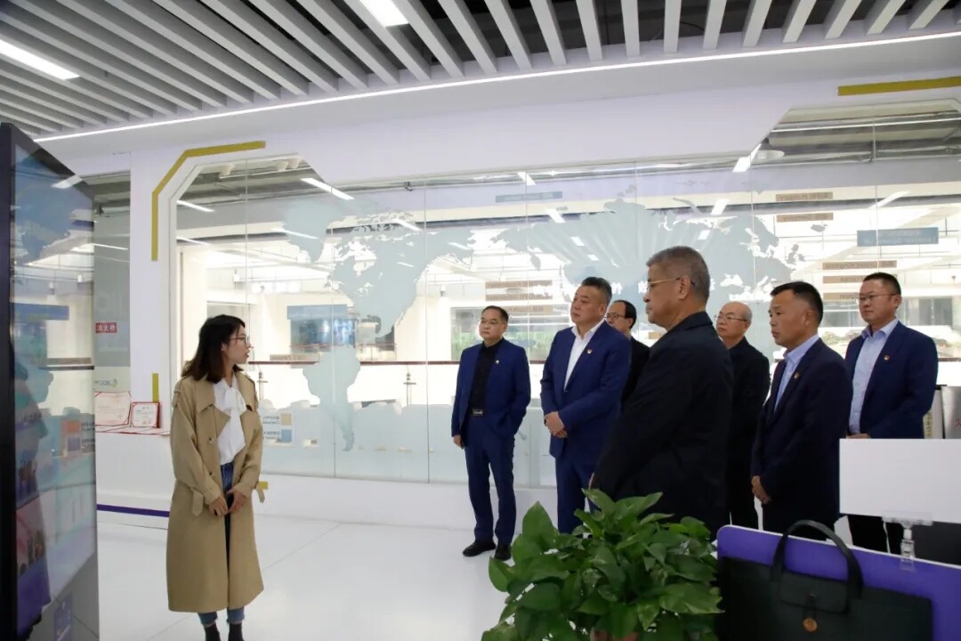 640.webp (49).jpg 640.webp (49).jpg