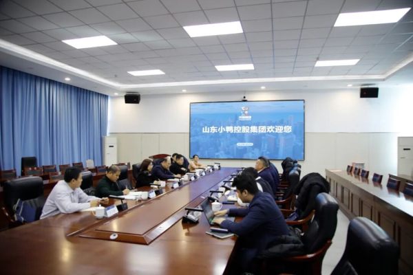 济南市工业和信息化局、山东省智能家居协会领导一行莅临小鸭控股集团调研指导