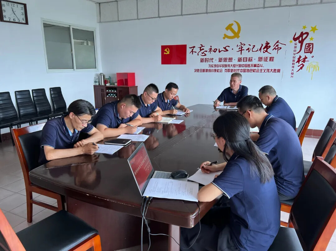 全面总结明思路 精准规划促提升 | 小鸭新能源公司举办首次月度业绩“显摆”会