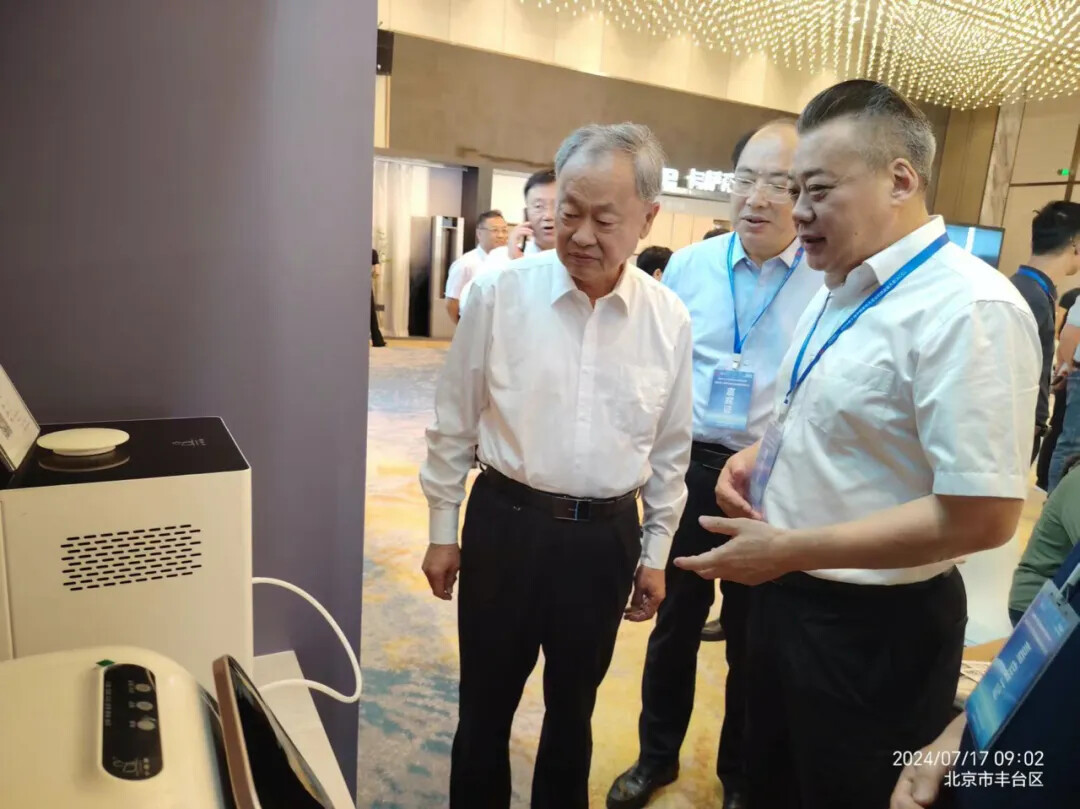 1721869628674903897576525824.jpg 图片