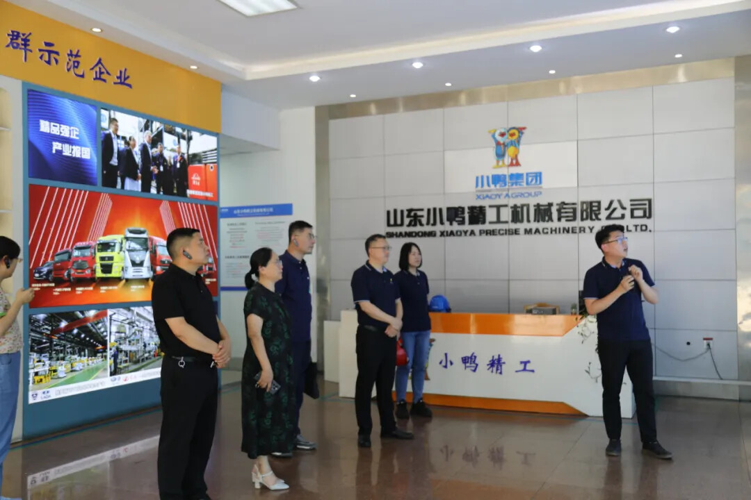 1722213989676348252703121408.jpg 图片