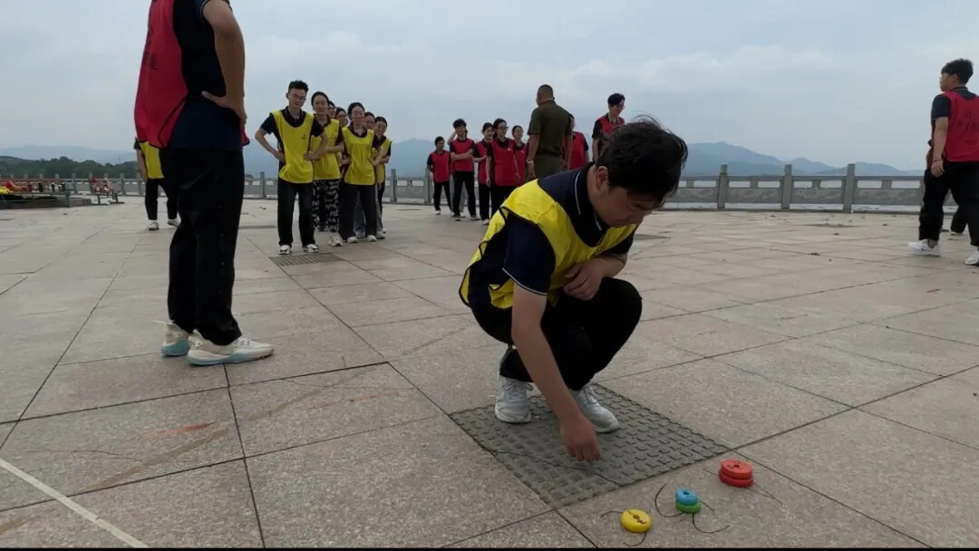 1723009087679683135995514880.jpg 图片