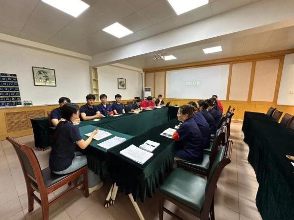 倾听“新”声、凝“新”聚力，携手并进、共创未来” | 小鸭冷链举办新员工融入与成长座谈会