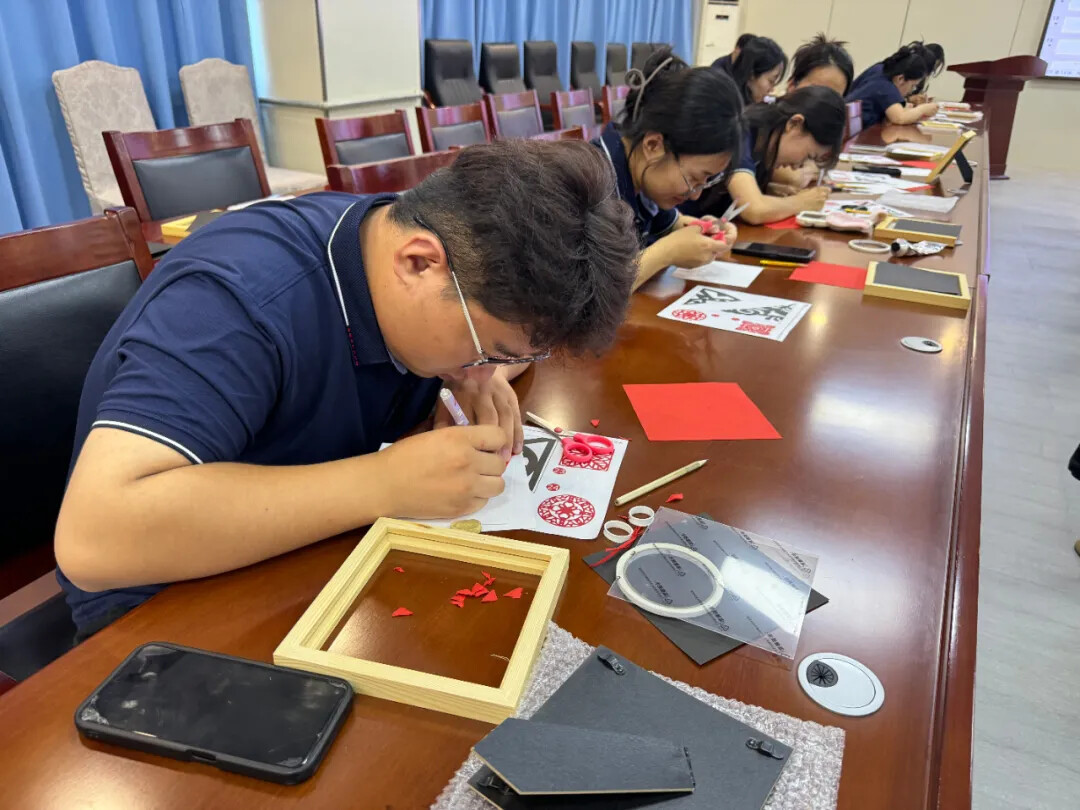 1723513010681796742204018688.jpg 图片