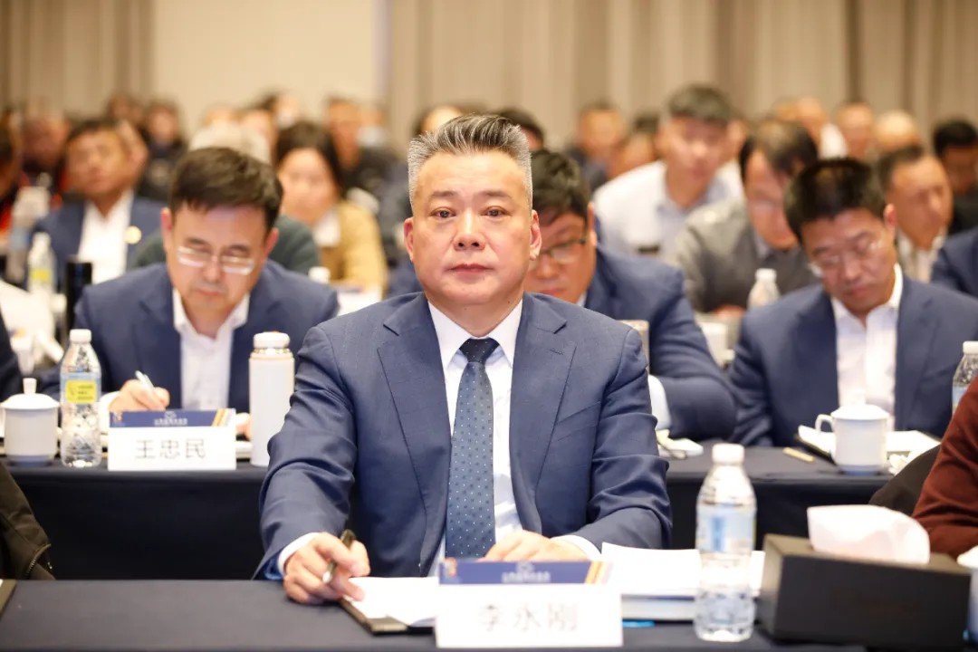 1736127238734704647644139520.jpg 图片