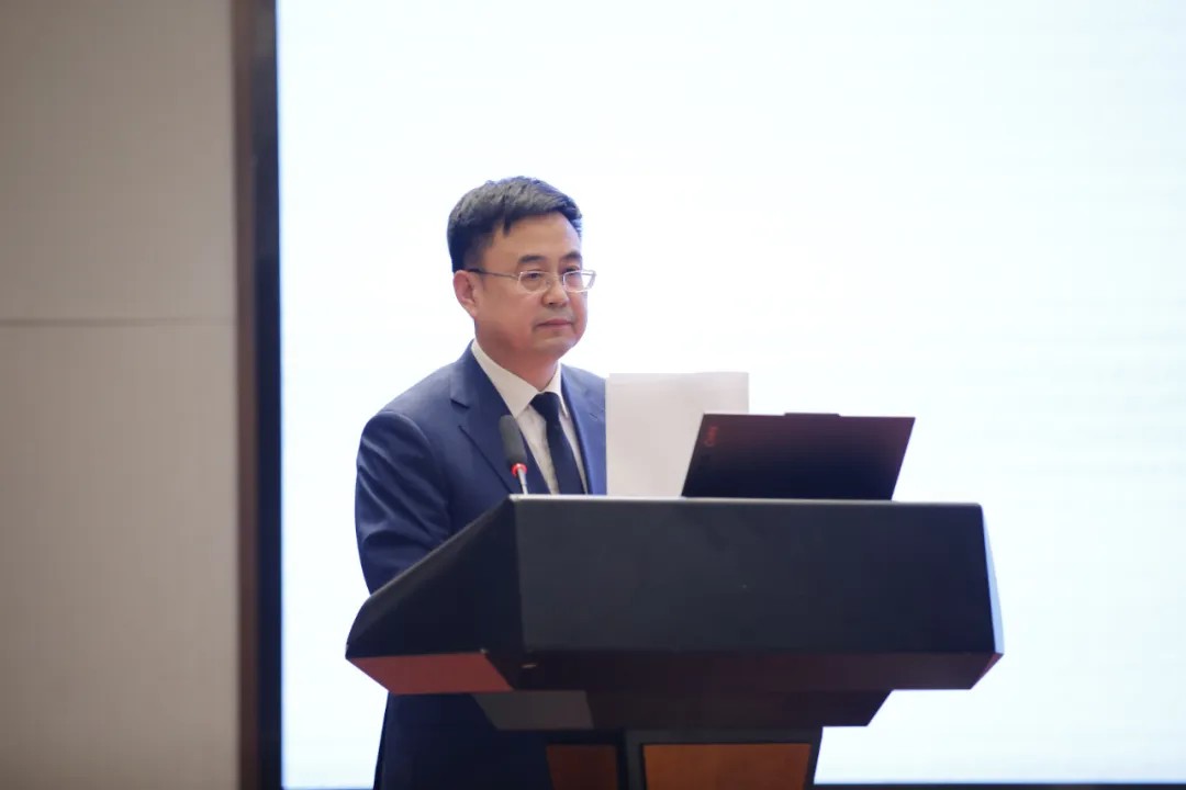 1736127238734704647686045696.jpg 图片