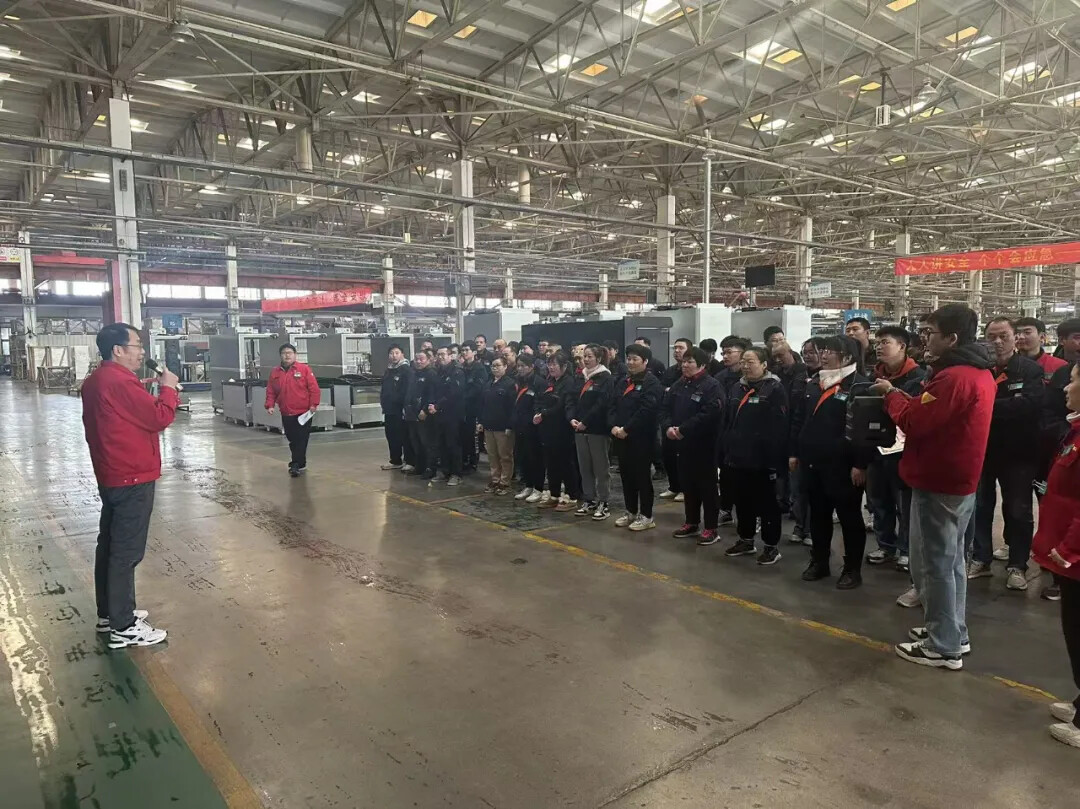 荣誉激励奋进 榜样领航前行 | 小鸭冷链公司举办2024年度“质量月”表彰大会