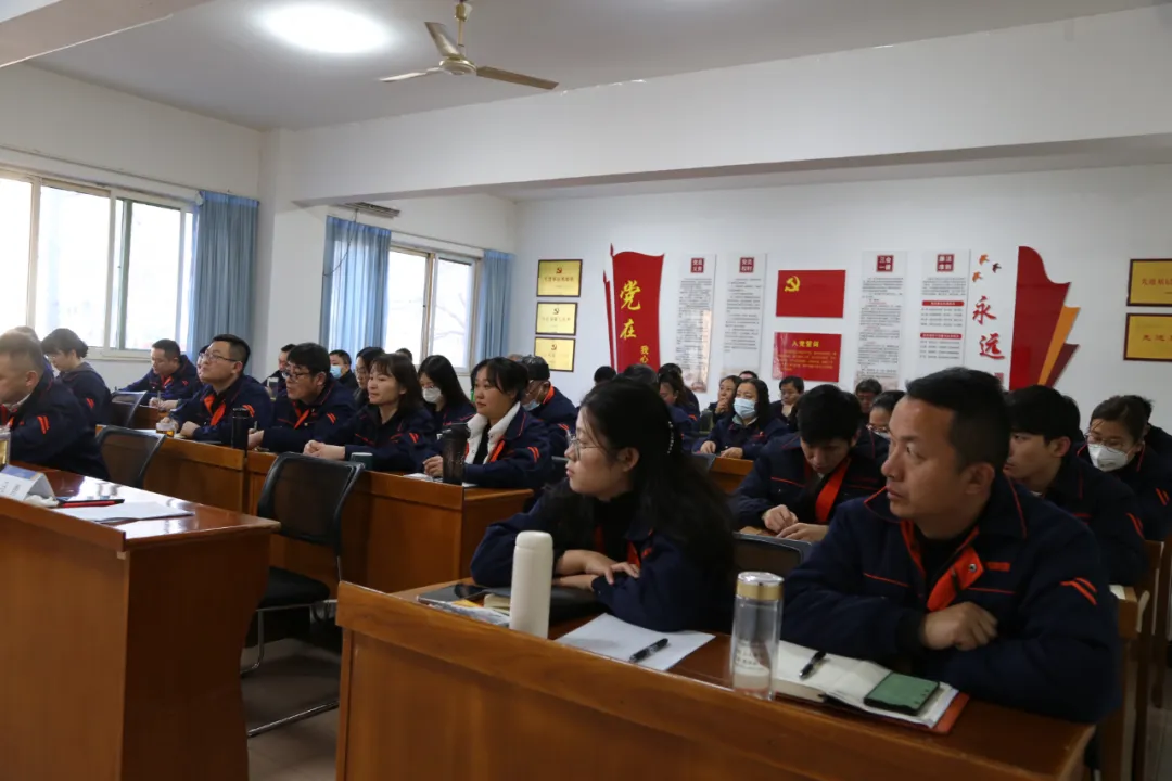 优化运营模式 拓宽增收渠道 | 济南泺安物业公司召开2025年度经营计划工作会议