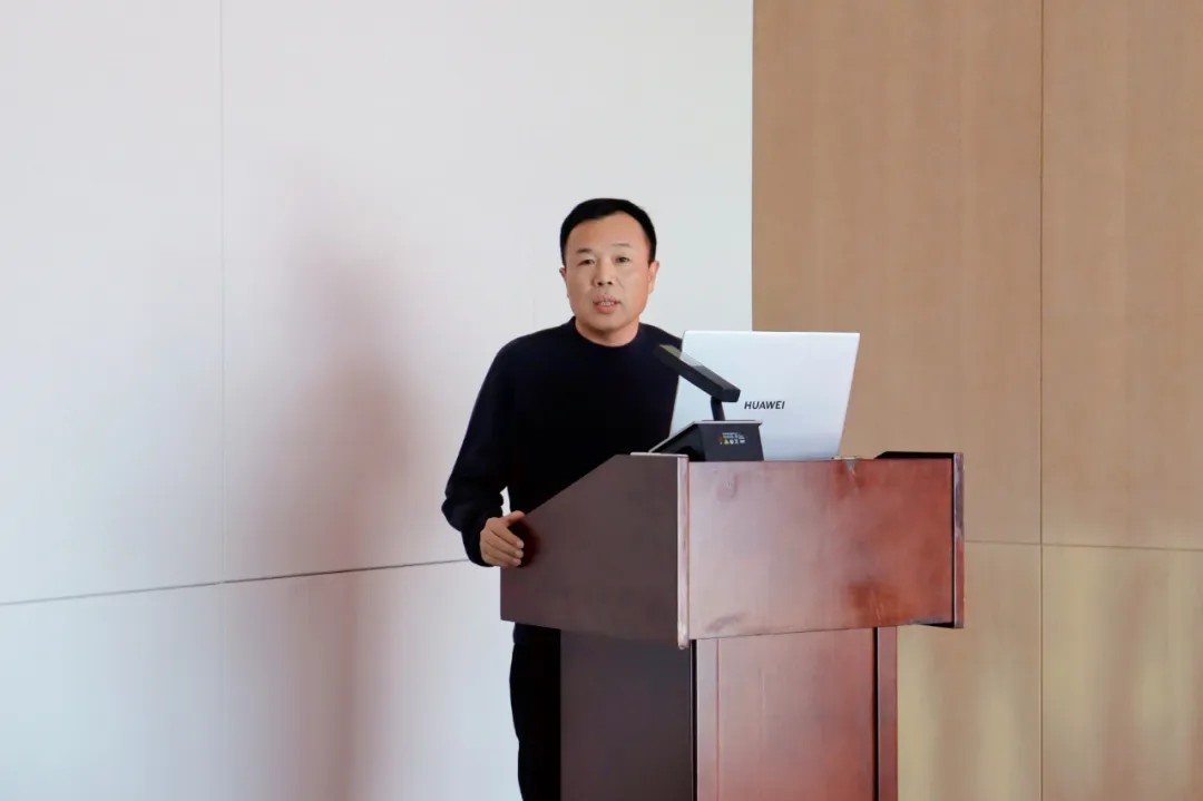 1738982178746679135227232256.jpg 图片