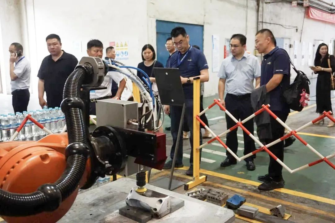 1755395307815520789122240512.jpg 图片