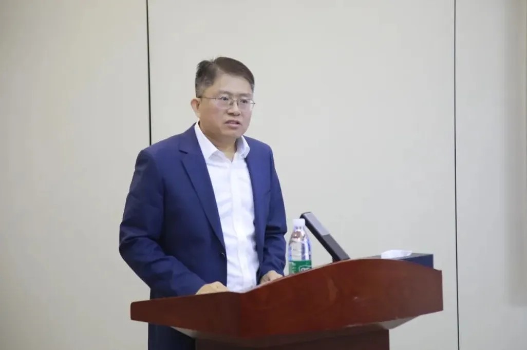 1761182994839796108759302144.jpg 图片