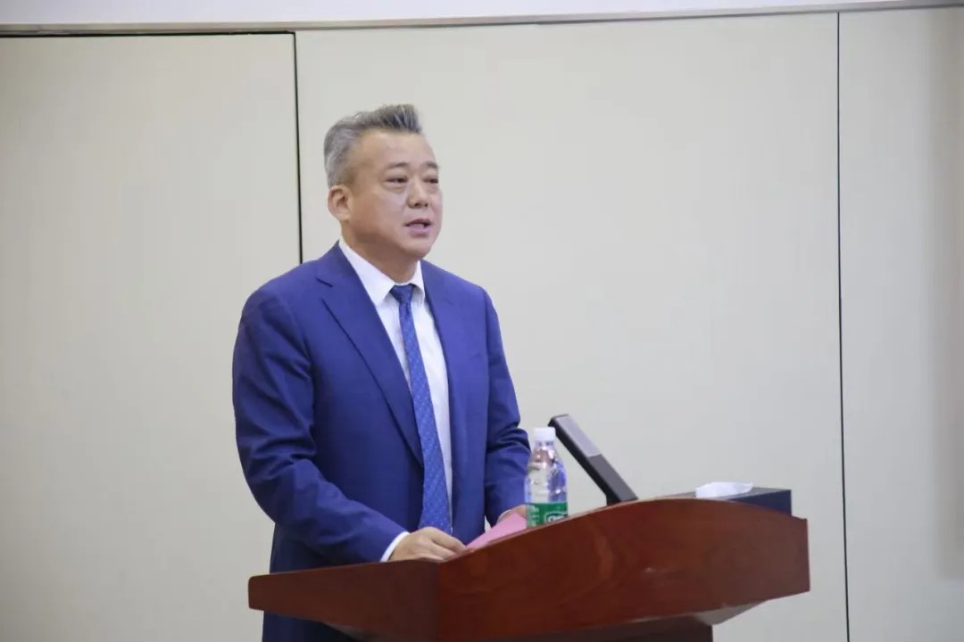 1761182994839796108767694848.jpg 图片