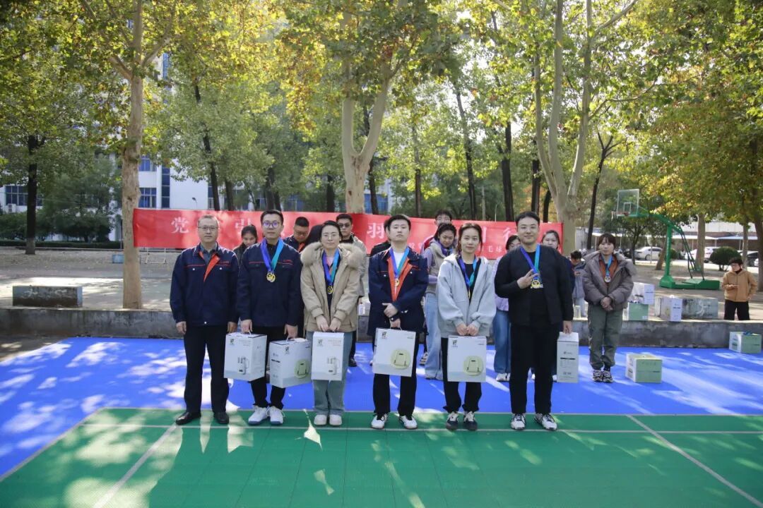 1762303919844497608249212928.jpg 1762303919844497608249212928.jpg