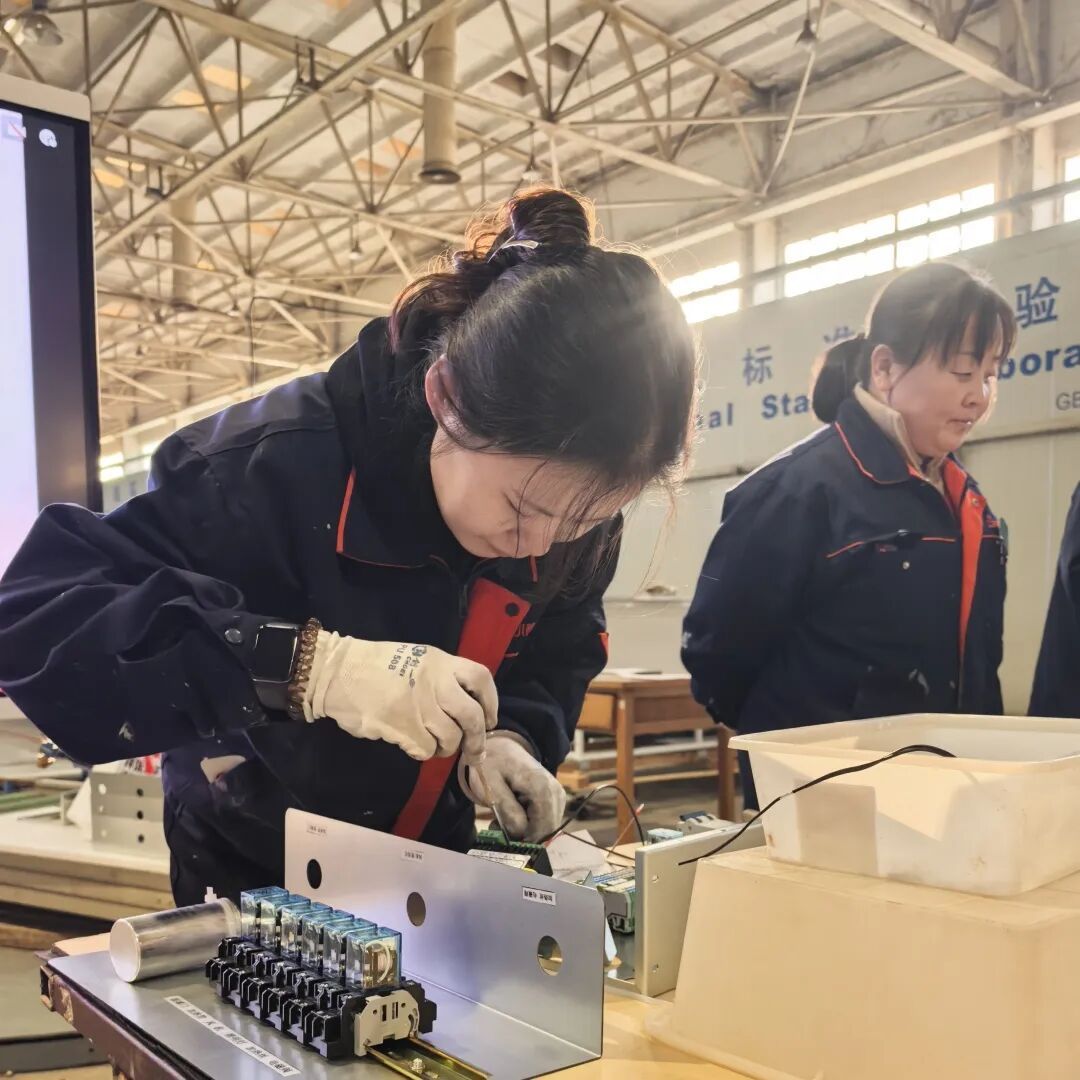 1765155783856459191456464896.jpg 图片