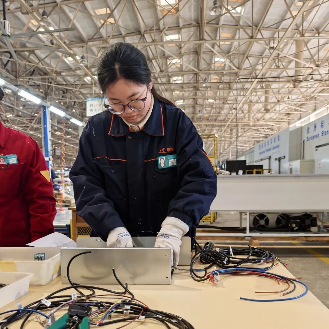 1765155783856459191615848448.jpg 图片