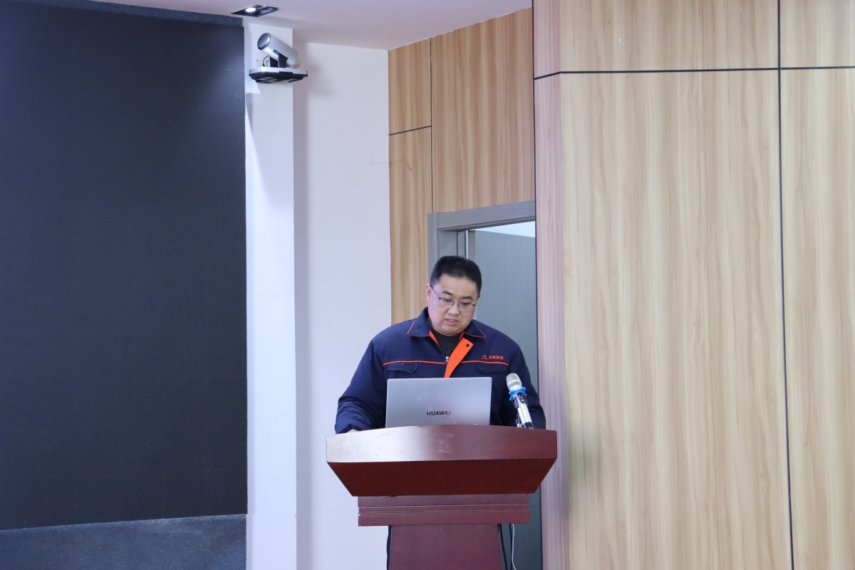 （家电公司党总支委员、副总经理刁玉华作工作报告） - 副本