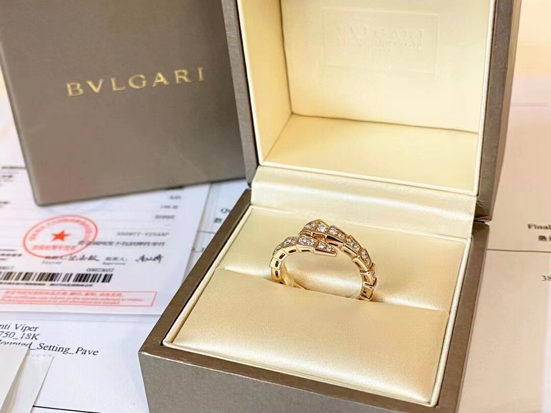 Bvlgari宝格丽SERPENTI