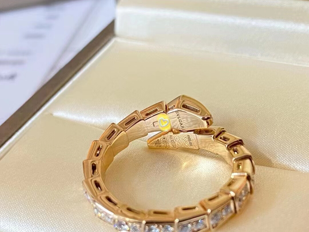 Bvlgari宝格丽SERPENTI