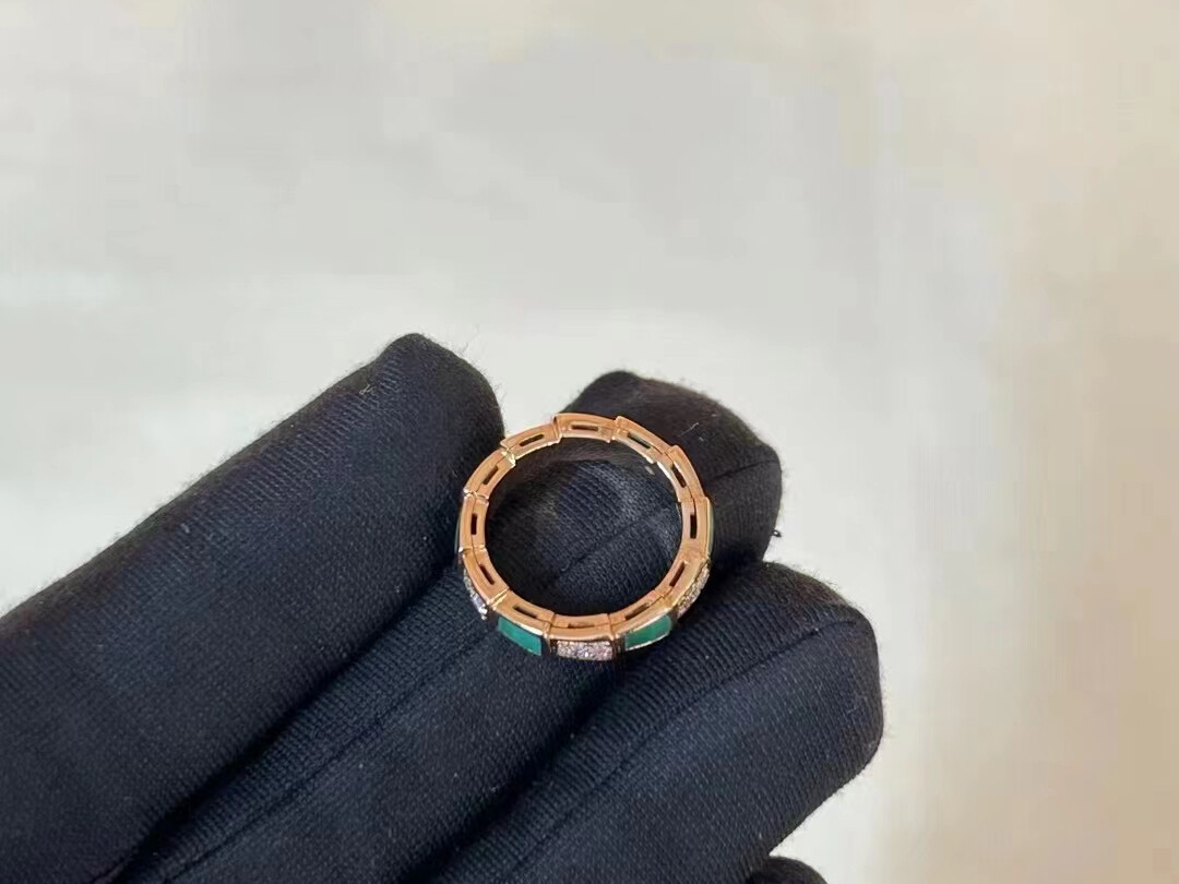 Bvlgari宝格丽SERPENTI VIPER 灵蛇戒指