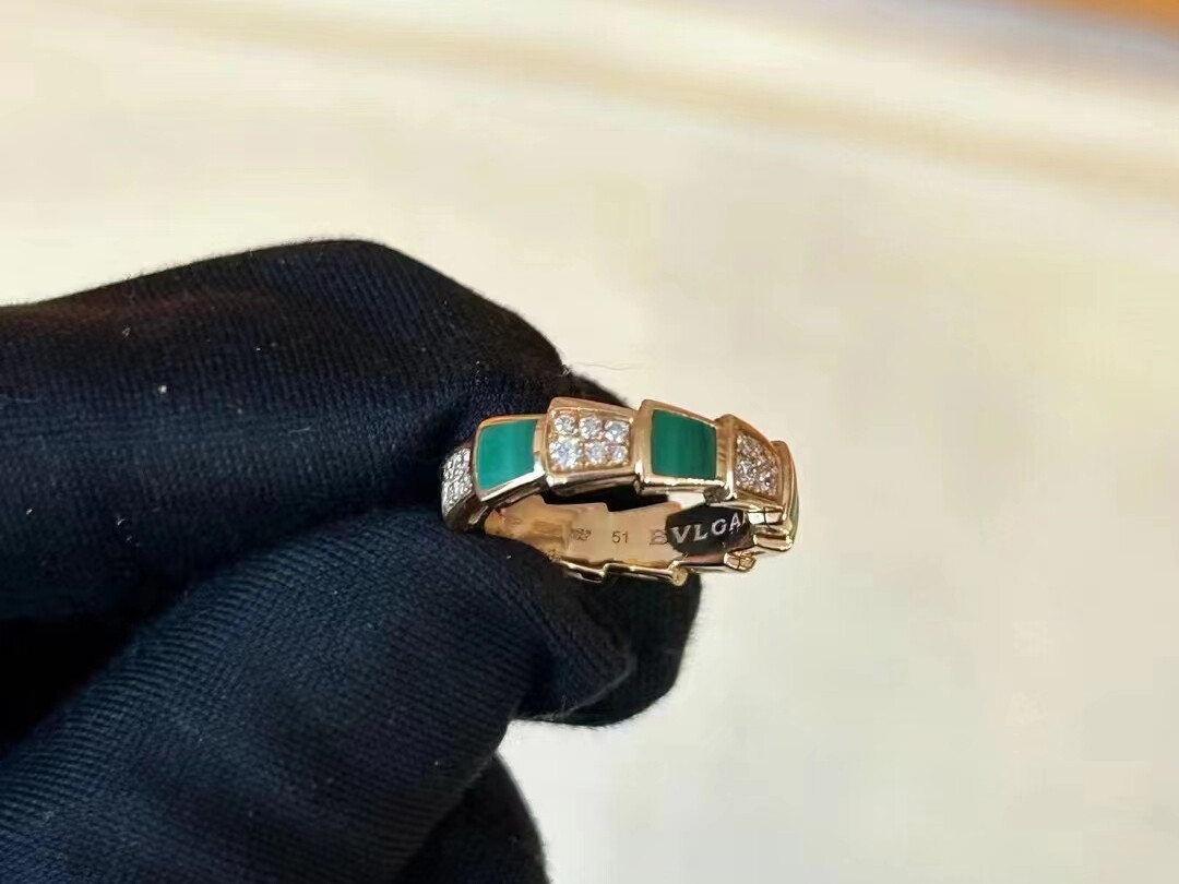 Bvlgari宝格丽SERPENTI VIPER 灵蛇戒指