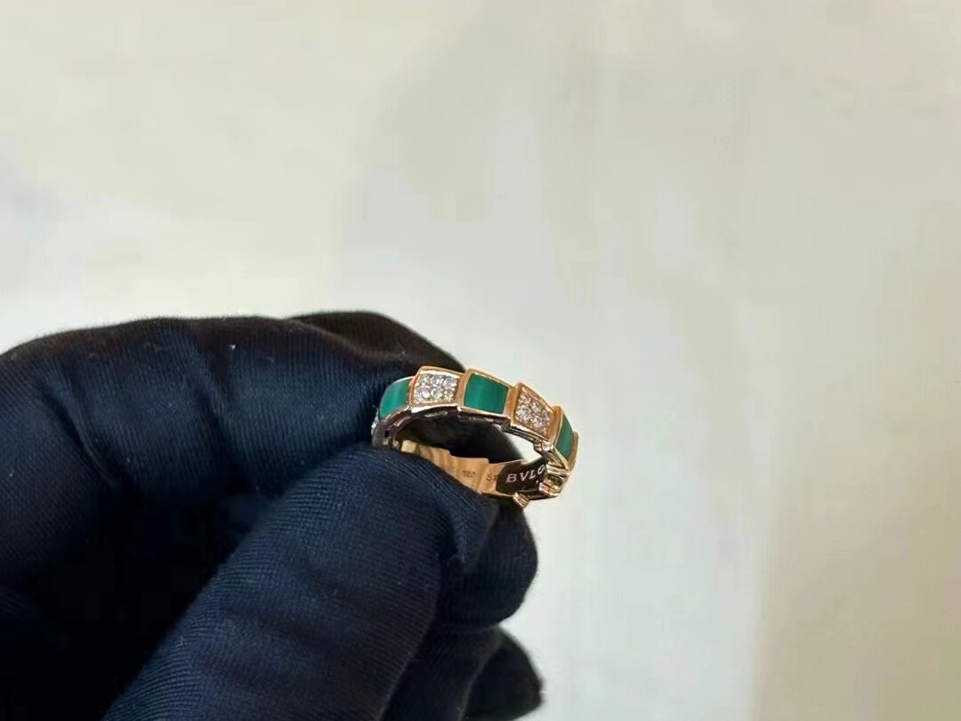 Bvlgari宝格丽SERPENTI VIPER 灵蛇戒指