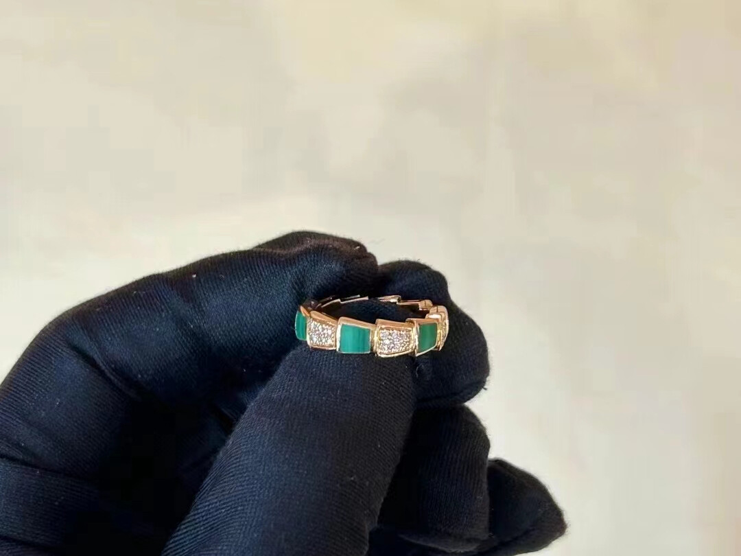 Bvlgari宝格丽SERPENTI VIPER 灵蛇戒指