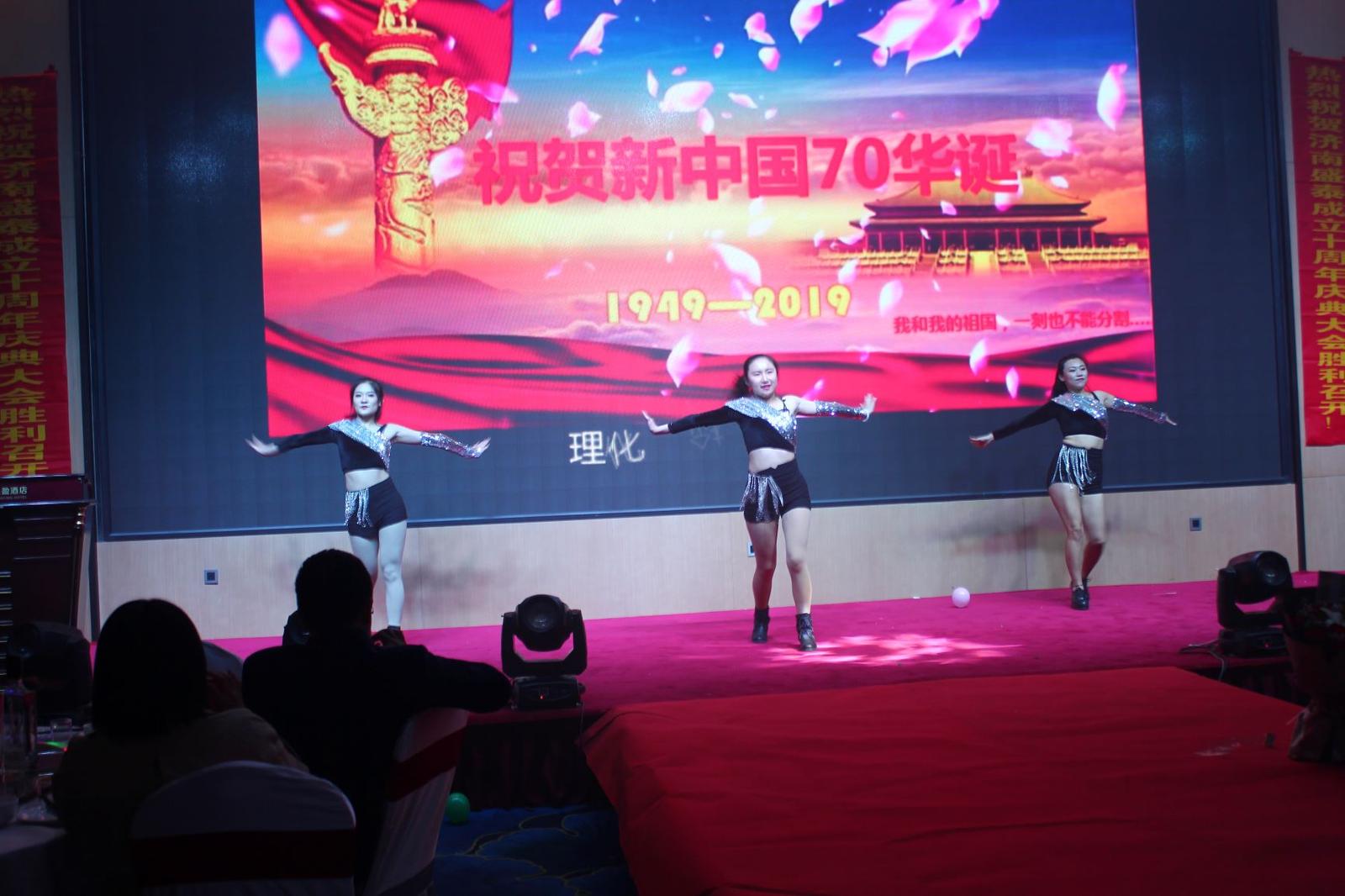 火爆儀器圈的神曲”沙漠駱駝“改編版”智能蒸餾“上線了！