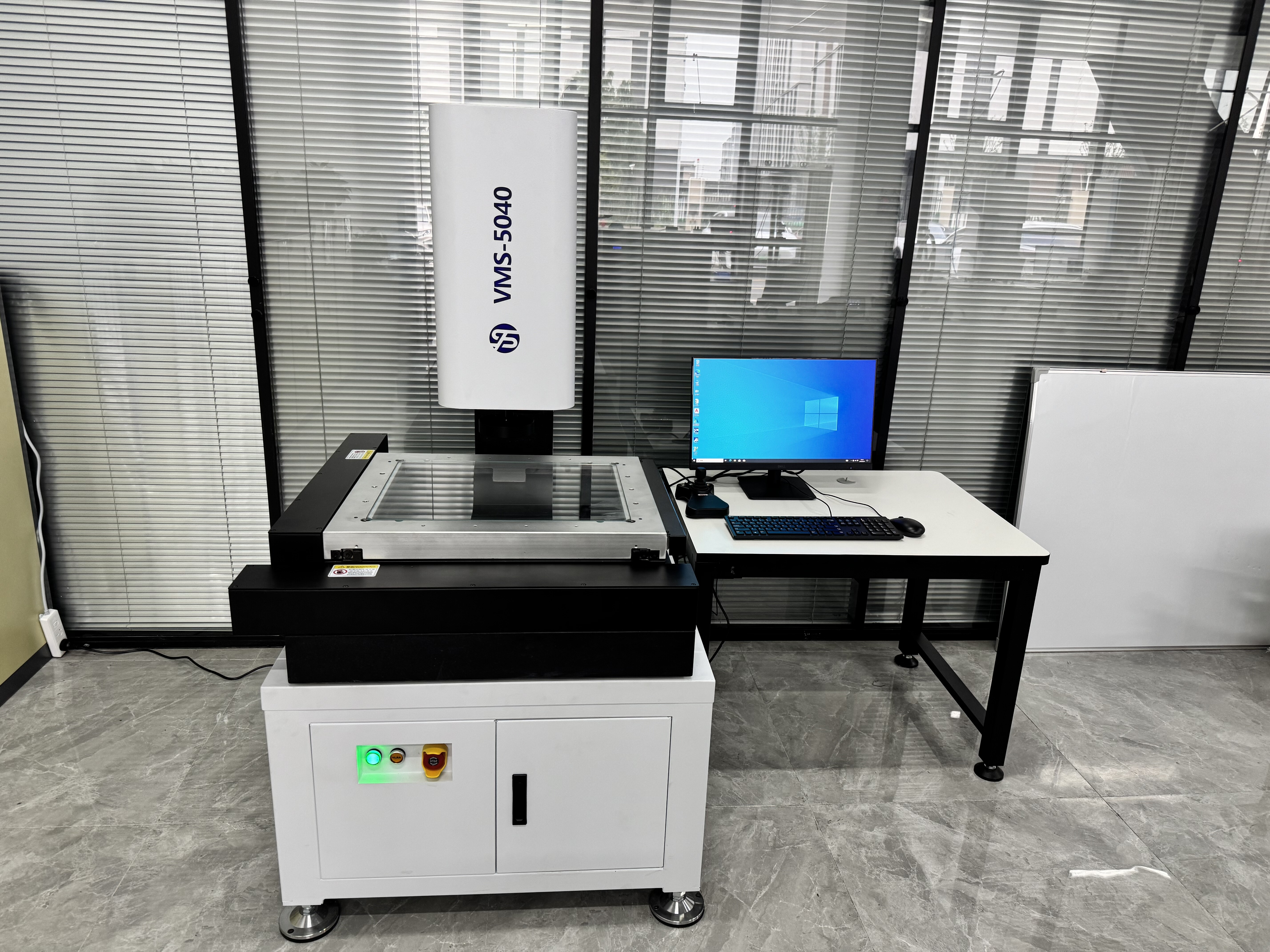 全自动影像测量仪VMS-4030E 全自动影像测量仪VMS-4030E