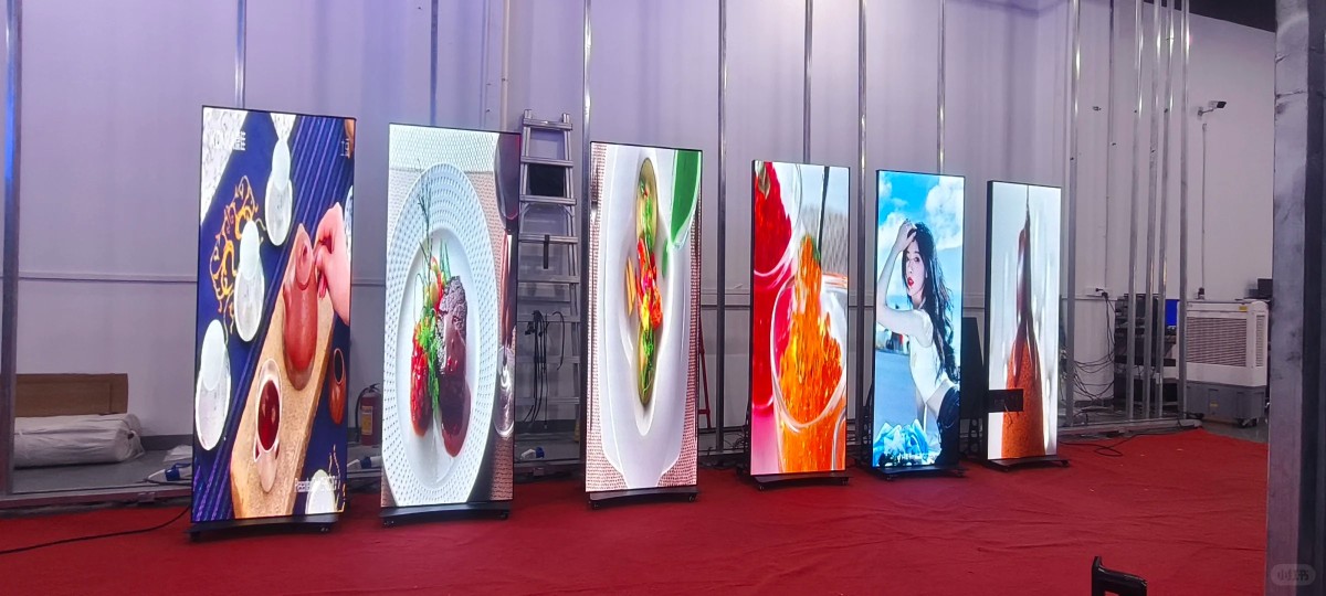 折叠式led显示屏广告机_8_深圳led显示屏生产厂家钟先生_来自小红书网页版