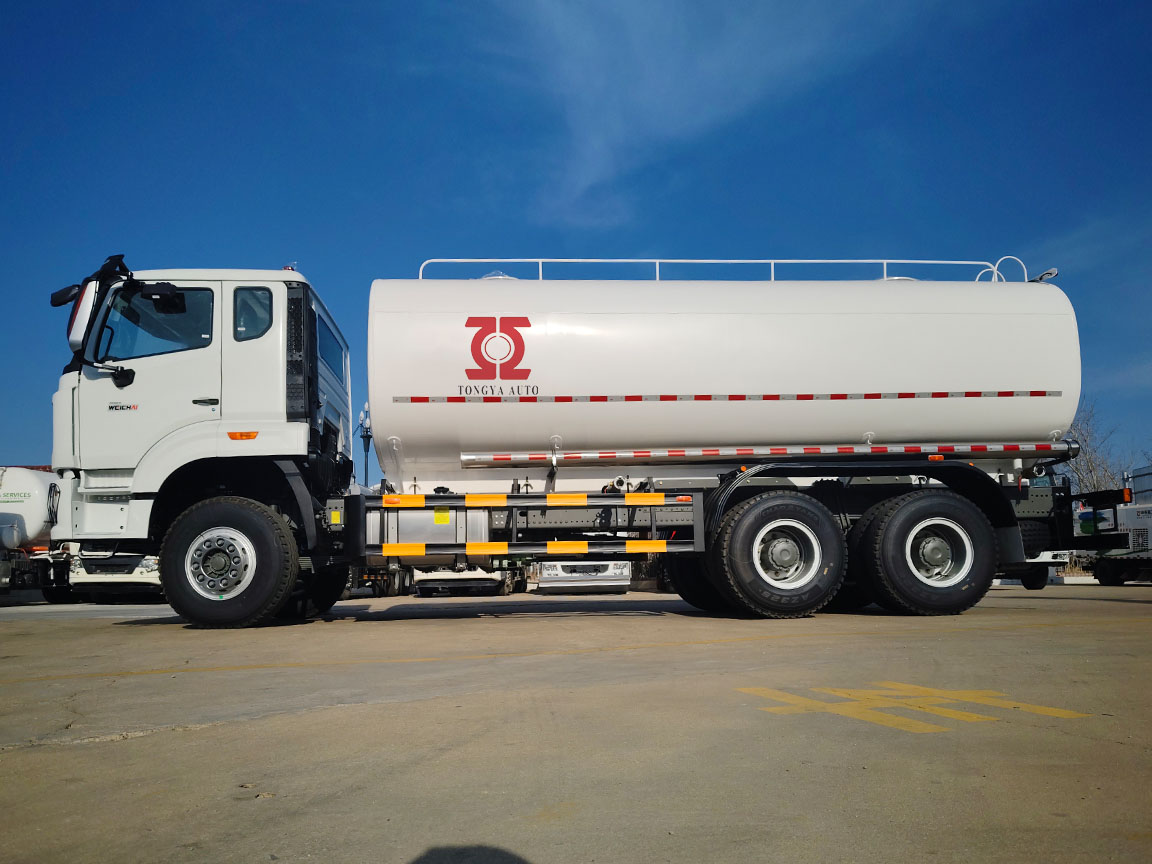 Water Tanker Truck