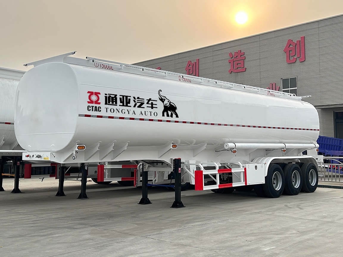 3 Axle 45000 Liter Oil Tanker Semi Trailer