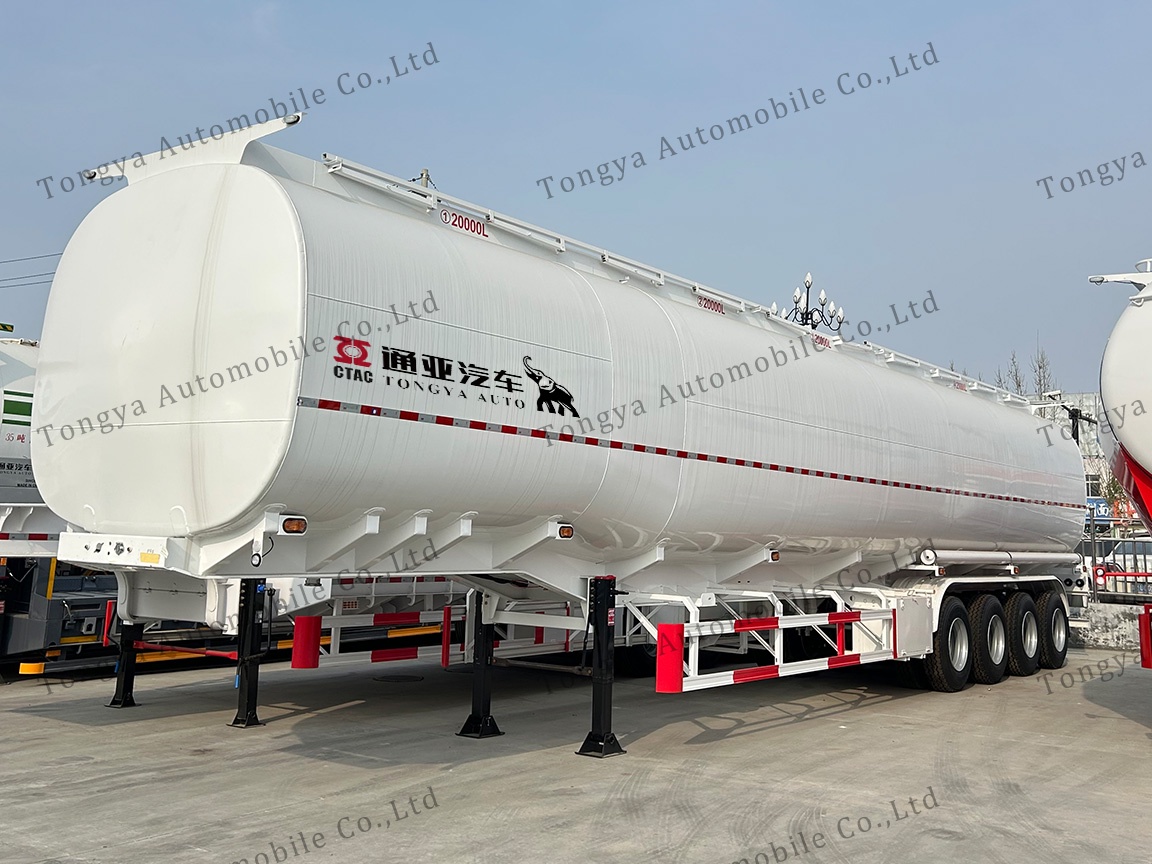 4 Axle 80000L Fuel Tanker Semi Trailer
